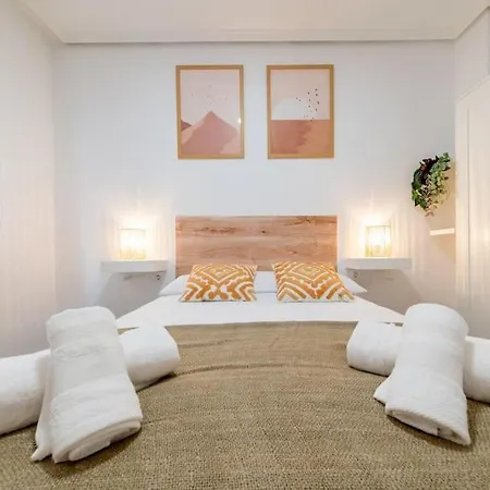 Modern Flat In Soria's Heart! דירה
