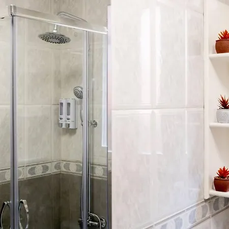 Modern Flat In Soria's Heart! * סוריה