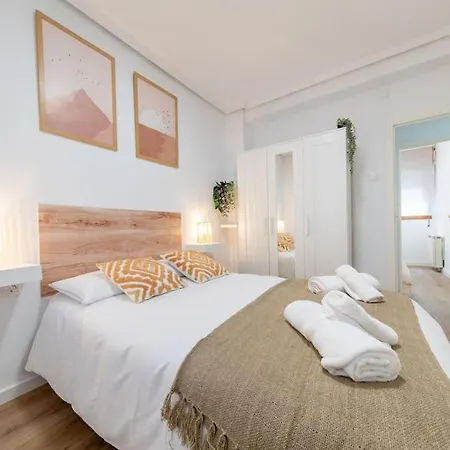 Modern Flat In Soria's Heart! * סוריה