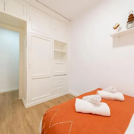 Modern Flat In Soria's Heart! דירה סוריה